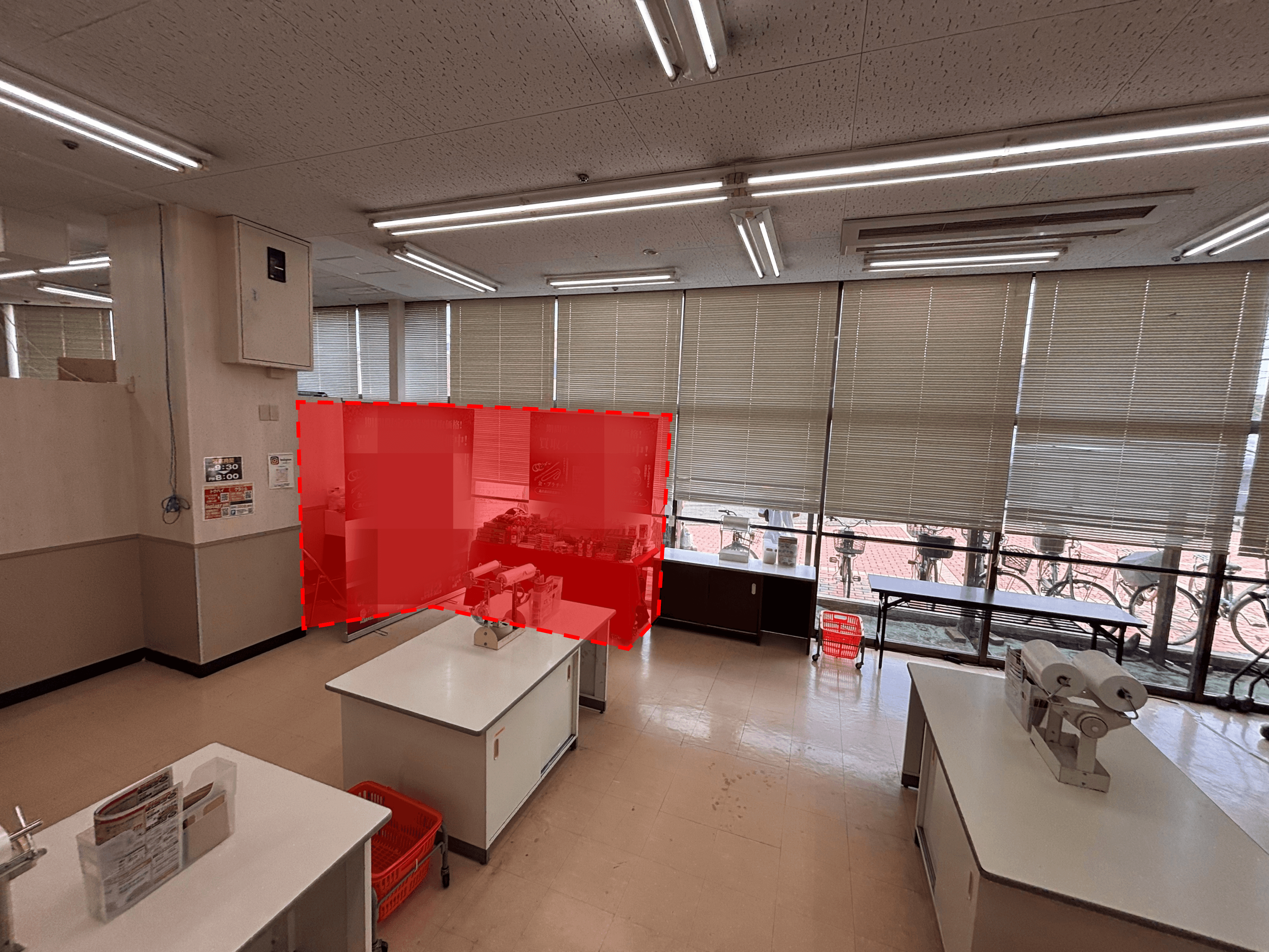 サッカー台横 各種プロモーション、会員獲得イベントに最適なスーパーマーケットの屋内催事イベントスペース